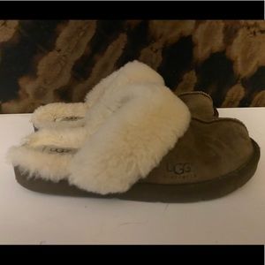UGG Slide Slippers